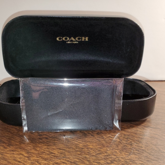 Coach glasses case - Picture 2 of 9